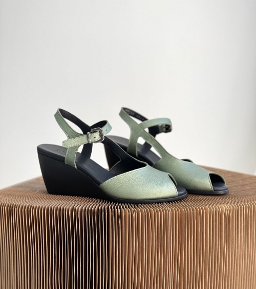 arche shoes clearance