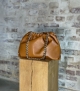 bolso piuma napa v115-7 toffee camel