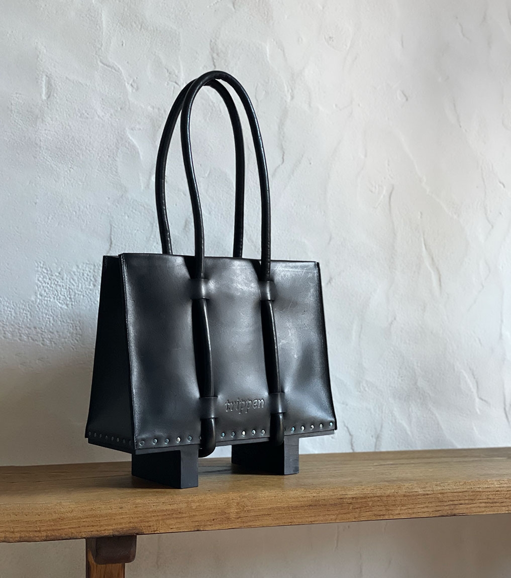 Sac à main original femme Trippen H-Bag b noir en cuir écologique