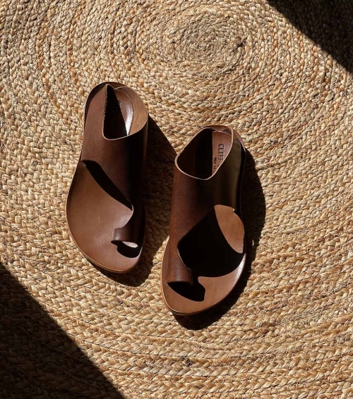 barefoot sandals mud brown