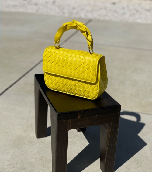 mini handbag trenzado v15 pineapple