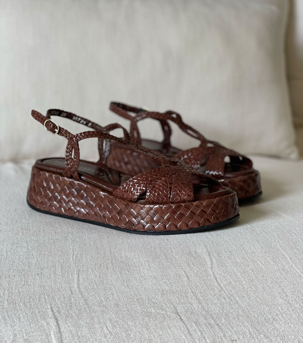 サンダル・ミュール PONS QUINTANA SS25 Sandals (10834 T00FUMO) Elegant brown sandals Pons Quintana maui 10834 woven leather