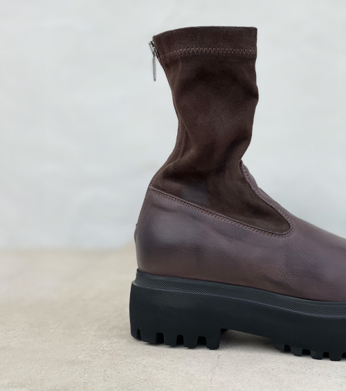 sock boots 2800 stretch chocolate brown