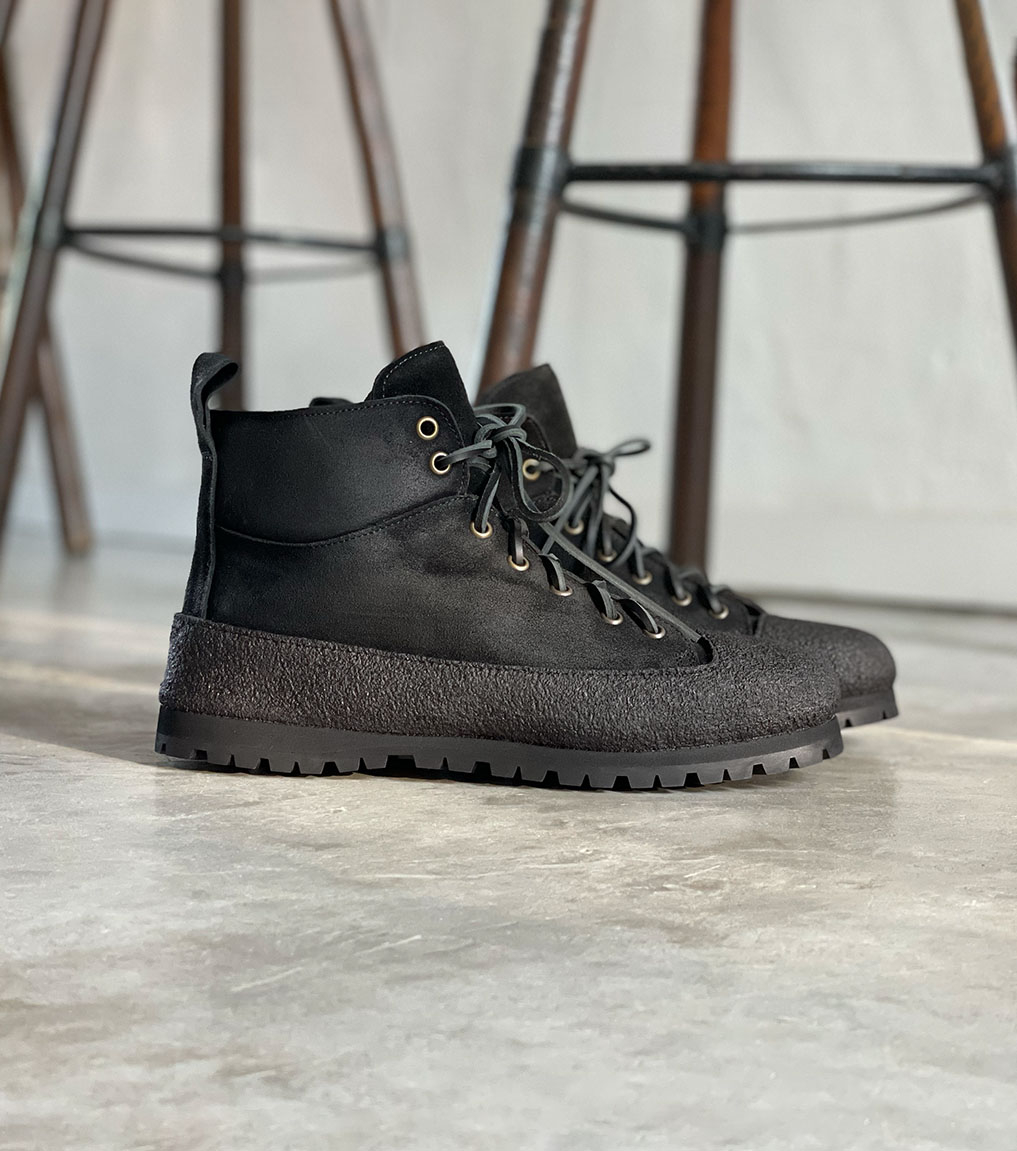 Waterproof hiking sneakers for women CR24H Punto Pigro black