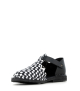sandalias cerradas hand 1111 negro blanco