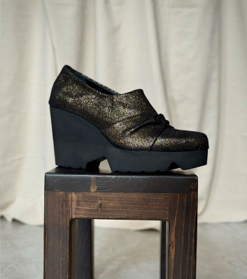 wedges twist patinated...