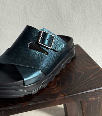 slip-on sandals 7077...