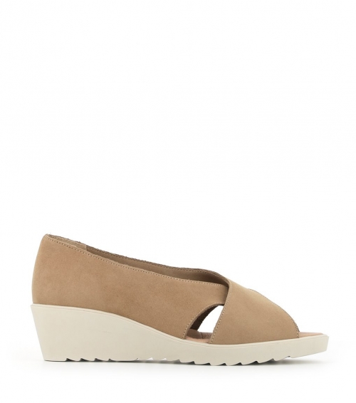 sandals bahamas beige