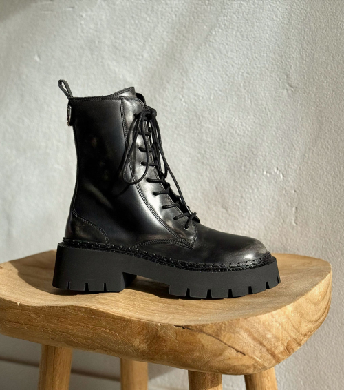 boots h04 black vintage patina