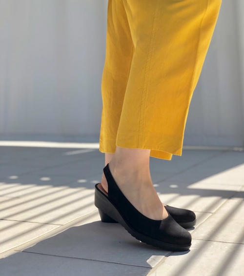 sandals bastide black