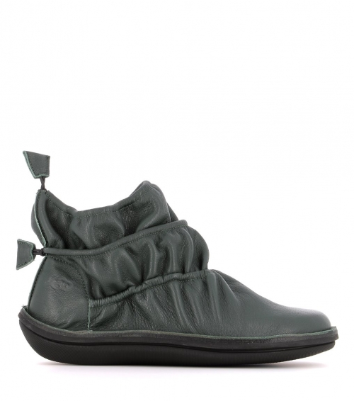boots character 55083 forest
