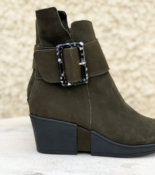 botines chloe caqui